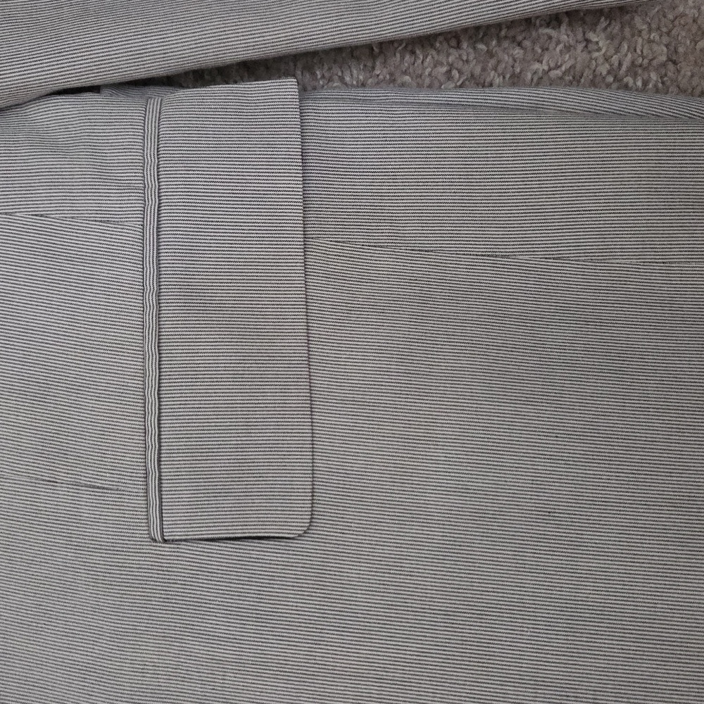 Carolina Herrera Gray Pinstripe Classic Suit for Formal Occasions - Picture 11 of 15